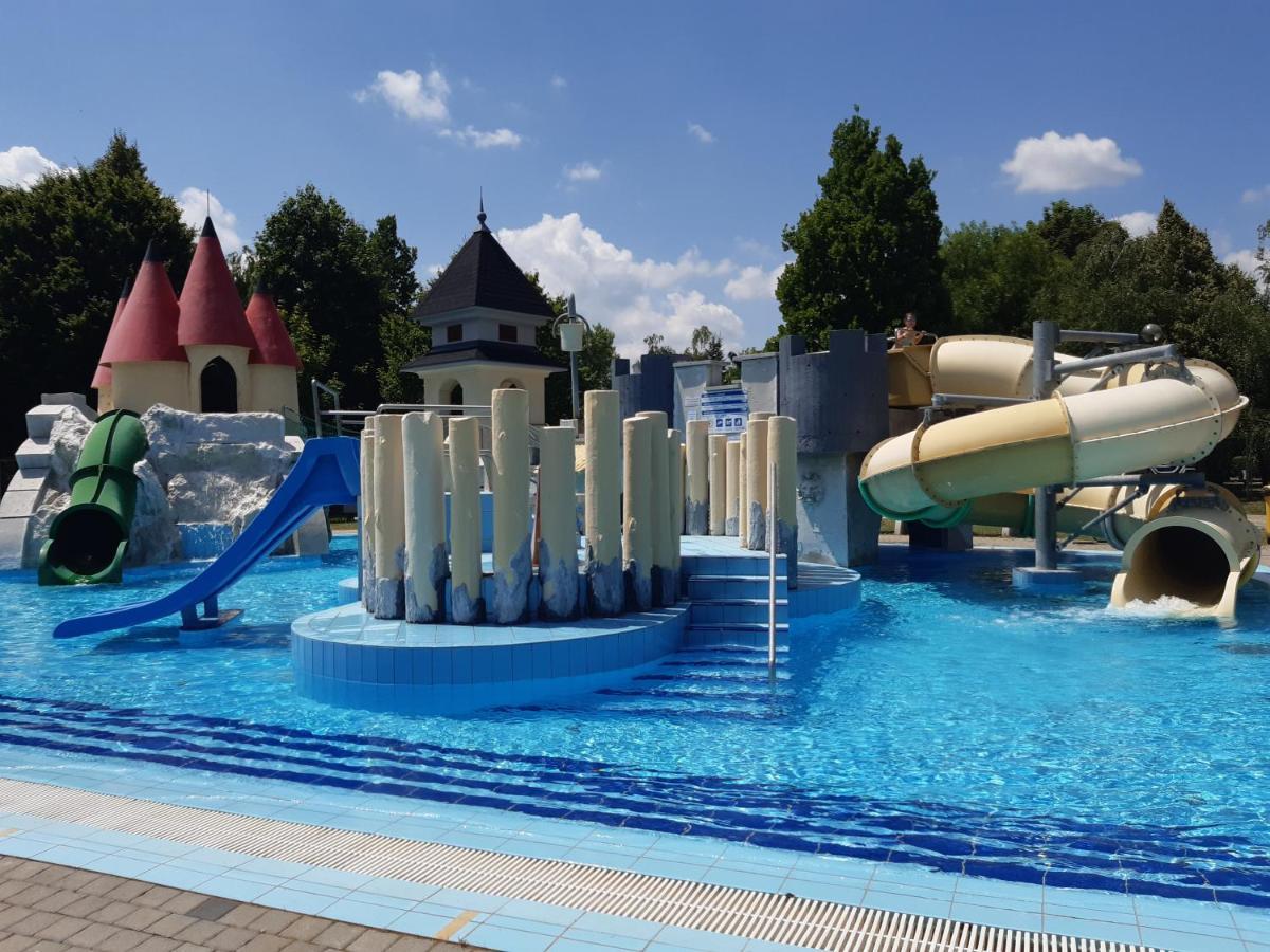 Tukan Apartman Гайдусобосло Екстер'єр фото